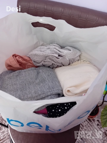 Подарявам дрехи 