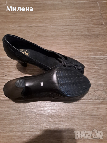 Нови дамски обувки естествена кожа, снимка 2 - Дамски обувки на ток - 45005019