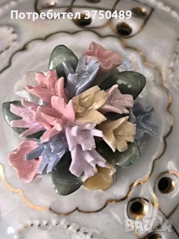 Бонбониера с релефни цветя и перлен блясък, снимка 7 - Аксесоари за кухня - 52223497