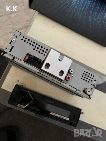 Авто Плейър Pioneer USB AUX, снимка 3 - Ресийвъри, усилватели, смесителни пултове - 53941211