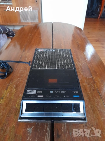 Стар касетофон Hitachi TRQ-258