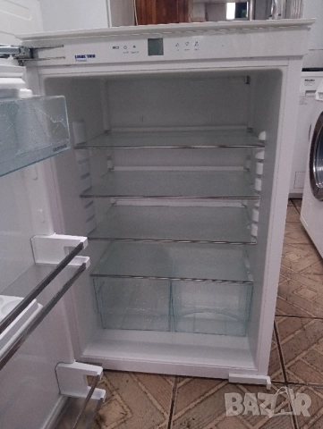 Като нов малък хладилник за вграждане Liebherr Made in Germany 2 години Гаранция!, снимка 4 - Хладилници - 52396578