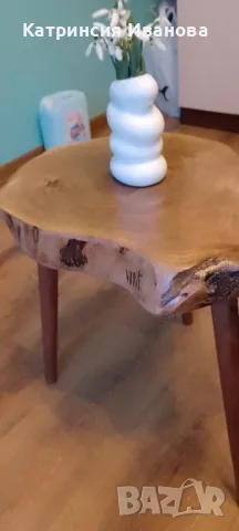 Стенен часовник и 2 масички-лакирана и необработено дърво ,може и поотделно , снимка 5 - Маси - 48471925