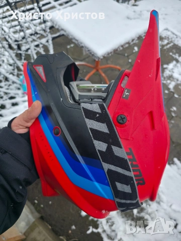Мотокрос каска Thor Sector Runner Red/Blue Mips