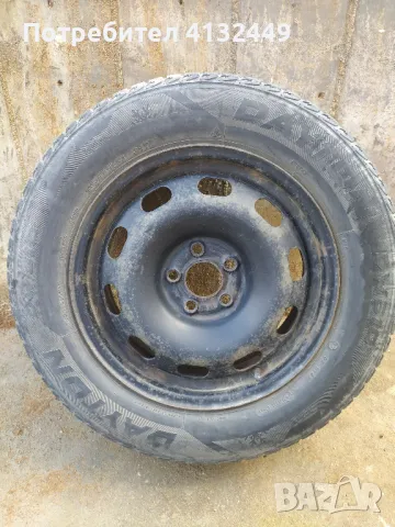 Зимни гуми DAYTON 195/65 R15 с джанти, снимка 1 - Гуми и джанти - 47992916