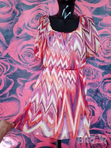 Цветна феерична къса рокля М, снимка 1 - Рокли - 46230947