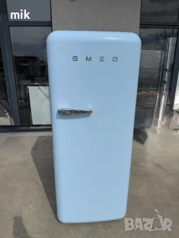 Перфектен Син Хладилник с камера SMEG