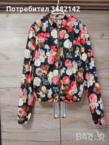 продавам дамско яке 