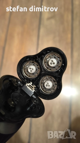 Мъжки тример, Grundig, Proclub MS 9130, сензор за грижа за брадата, черен мат/червен, комплект, снимка 10 - Аксесоари за коса - 52268469