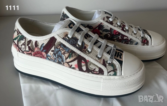 Дамски кецове Christian Dior, снимка 5 - Кецове - 51652571