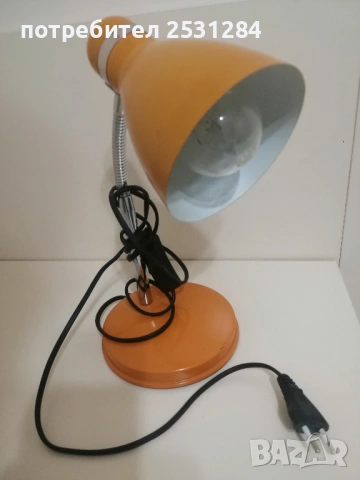 Оранжева настолна лампа , снимка 3 - Настолни лампи - 53520230