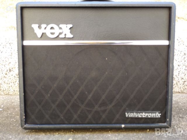 Кубе за китара Vox Valvetronix 20+