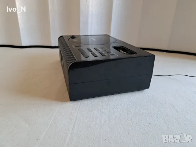 Medion MD 82314/ FM радио часовник със CD и AUX/ iPhone/iPod Dock., снимка 4 - Радиокасетофони, транзистори - 48130784