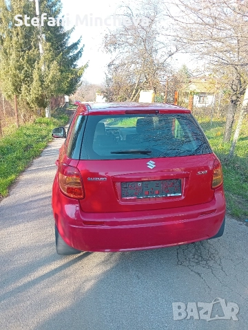 Suzuki SX4 на реални 153000 км без точка Ръжда безупречен двигател., снимка 3 - Автомобили и джипове - 52751377