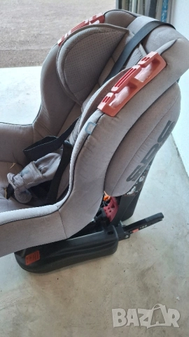 Столче за кола Kikka boo isofix, снимка 2 - Столчета за кола и колело - 52293100