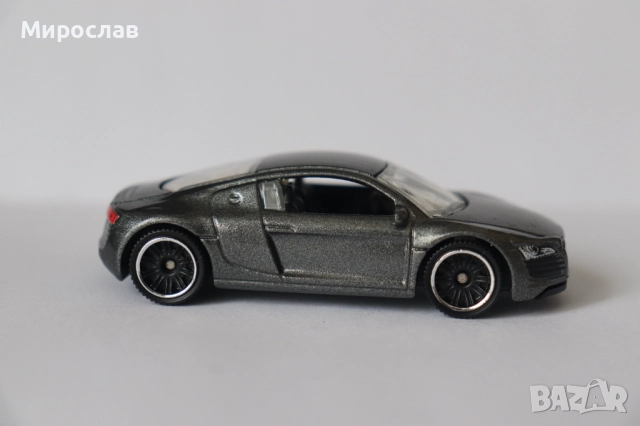 1/64 MATCHBOX AUDI R 8 КОЛИЧКА МОДЕЛ, снимка 4 - Колекции - 52919181
