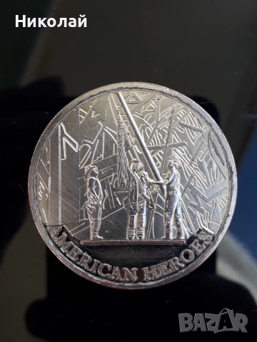 масивен плакет посветен на 11.09.2001г. - удара на "Кулите близнаци" в стилна кутия., снимка 2 - Колекции - 52646967