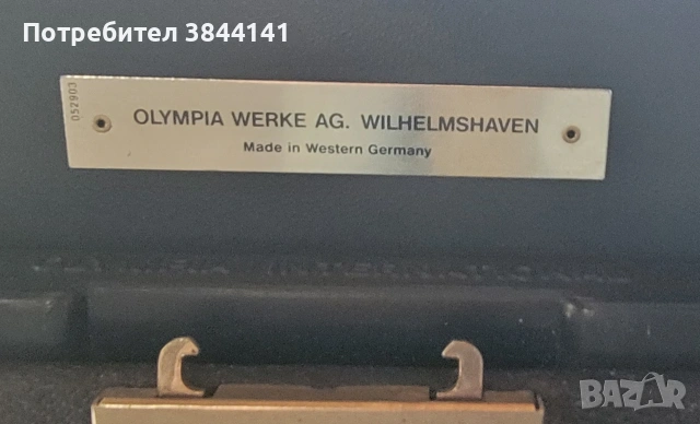 Ретро пишещи машини Olympia, снимка 8 - Антикварни и старинни предмети - 54142166