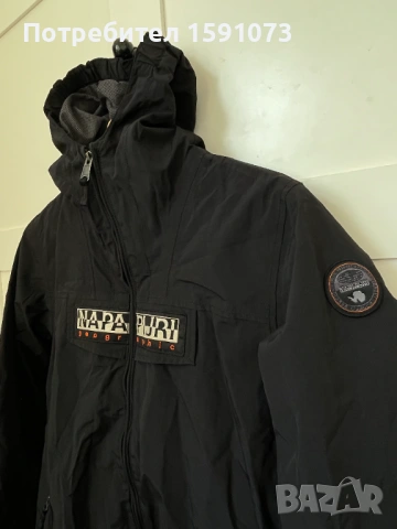 Napapijri 12г- 152см черно водоустойчиво яке, снимка 3 - Детски якета и елеци - 53844572