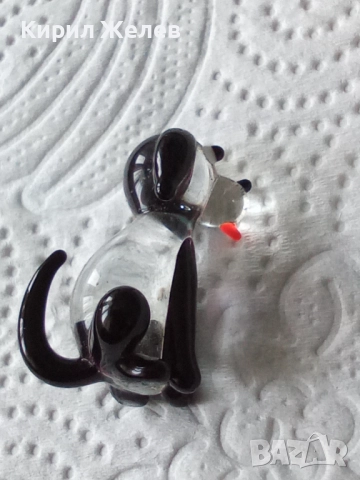 Фигурка на куче от стъкло 52587