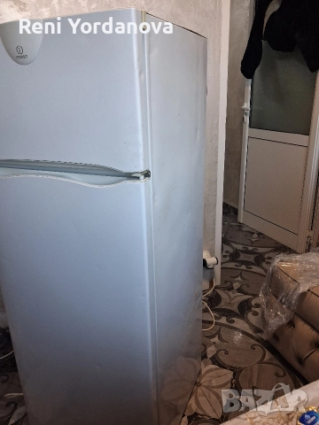 хладилник Indesit 