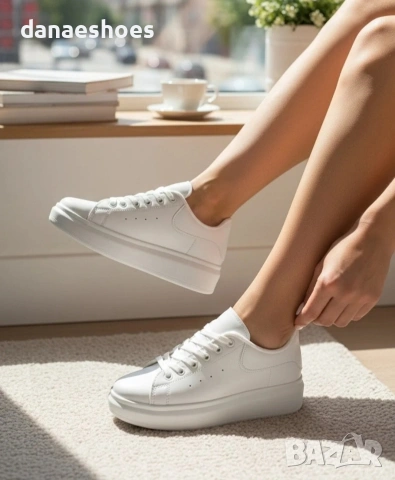 Дамски сникърси от естествена кожа в бяло , снимка 2 - Маратонки - 53831349