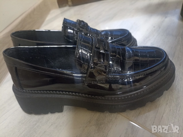 лачени дамски ежедневни обувки, снимка 3 - Дамски ежедневни обувки - 51900135