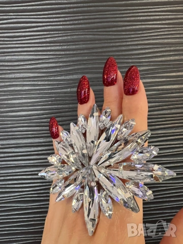 Уникален масивен пръстен с кристали, снимка 4 - Пръстени - 53917836