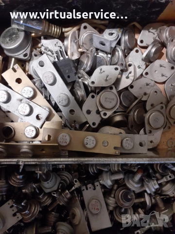 Ретро руски тиристори, диоди и западни транзистори