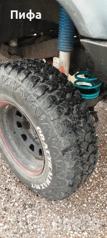 Гуми за джип 235/85/16 МТ, снимка 2 - Гуми и джанти - 52595522