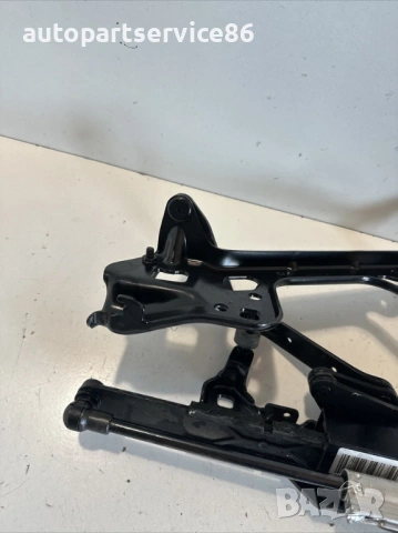 Заден десен панта за повдигане за Volvo C70 Convertible (2008) 31256554, снимка 3 - Части - 54149344