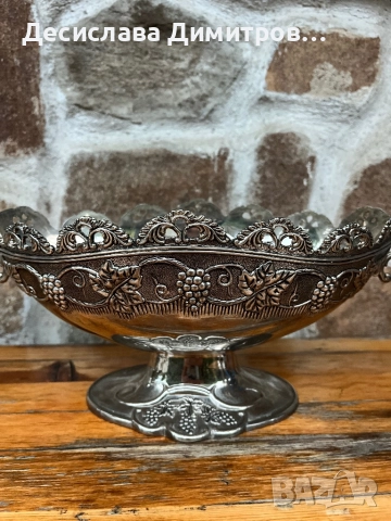 Декоративен посребрен комплект купа,ваза и 2 чаши отлично състояние, снимка 3 - Арт сувенири - 52100481