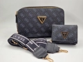 Guess Дамска Чанта + Портмоне , снимка 2