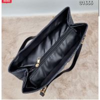 Дамска кожена чанта , снимка 2 - Чанти - 45494716