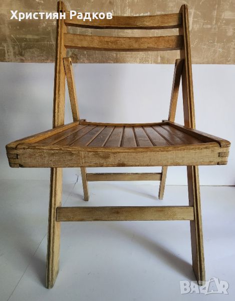 Сгъваем дървен стол, снимка 1