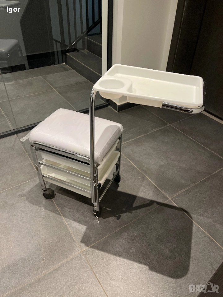 Профессионален стол за маникюр, снимка 1