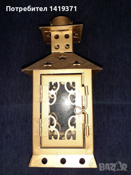 Стар красиво декориран ръчен фенер за свещ с вратичка и халка за носене, снимка 1