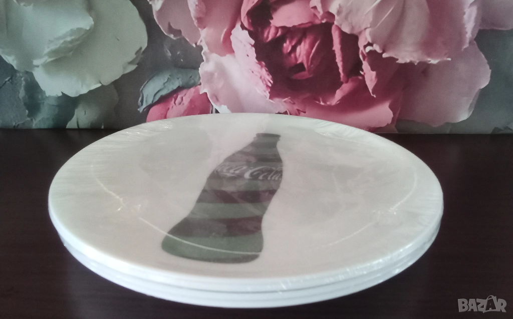 Комплект от 4бр. чинии Кока Кола / чисто нови запечатани, снимка 1