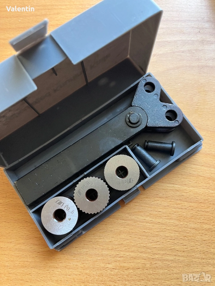 Комплект накатни ролки с държач, снимка 1