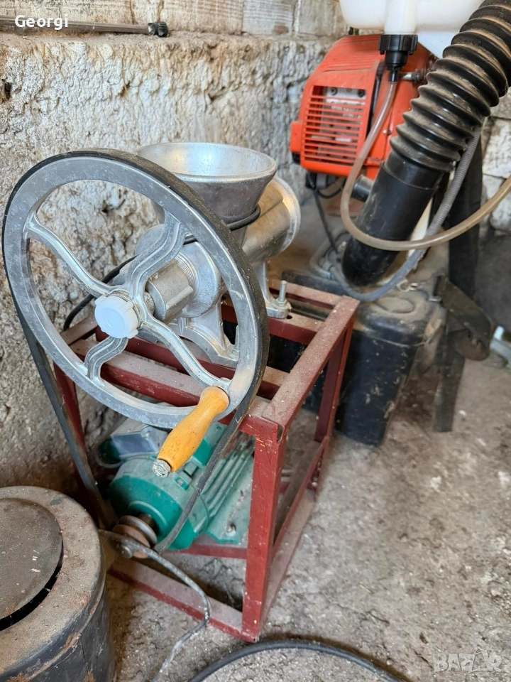 Електрическа месомелачка , снимка 1