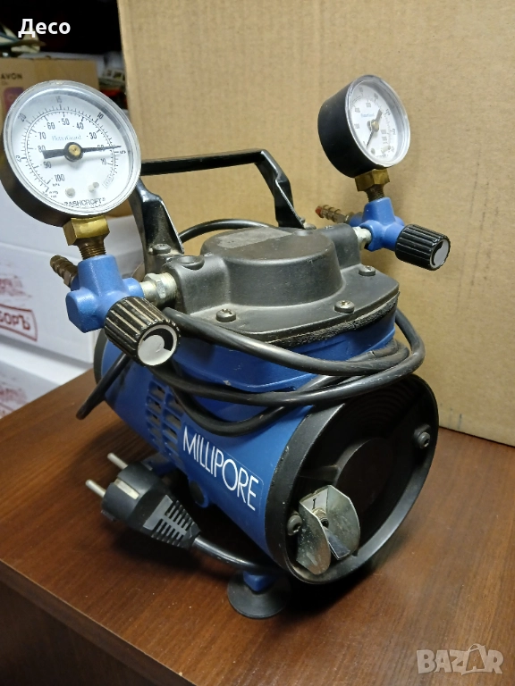 Медицинско оборудване вакуум помпа-компресор USA., снимка 1