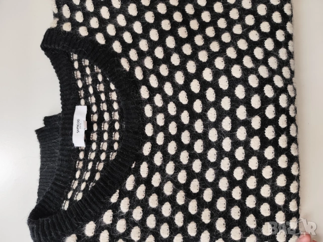 Suncoo вълнен пуловер Л-Хл размер , снимка 2 - Блузи с дълъг ръкав и пуловери - 53578937