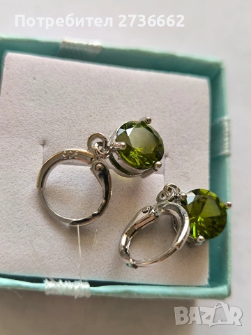 Сребърни обеци със зелен цирконии , снимка 2 - Обеци - 53710552