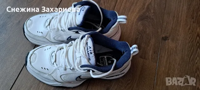 Кожени маратонки Nike Air Monarch н.41, снимка 2 - Маратонки - 47591552