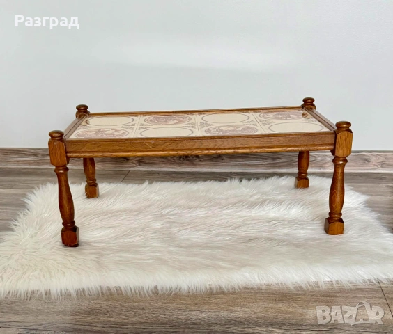 Винтидж масичка от масивна дървесина