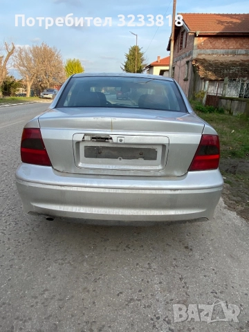 колата се продава само на части всичко е налично двигател работи в перфектно състояние и скоростна к, снимка 3 - Автомобили и джипове - 52712629