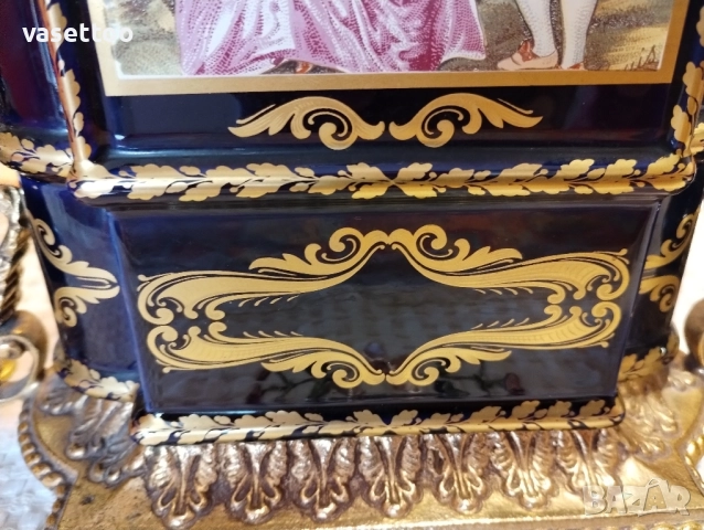 Порцеланов часовник с два свещника, снимка 4 - Антикварни и старинни предмети - 51553660