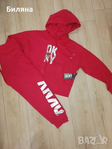 DKNY Нов червен спортен екип