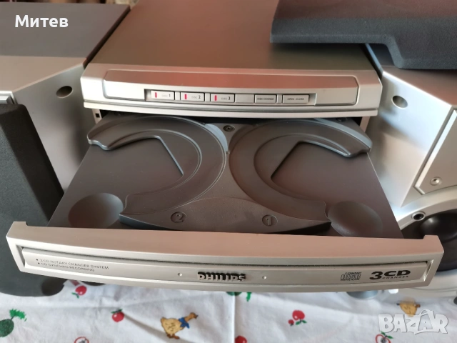 Мини аудио система 2х25W Philips FW390C, снимка 6 - Аудиосистеми - 53798666