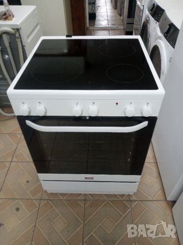 Свободно стояща печка с керамичен плот 60 см широка VOSS Electrolux 2 години гаранция!, снимка 1 - Печки, фурни - 45680161